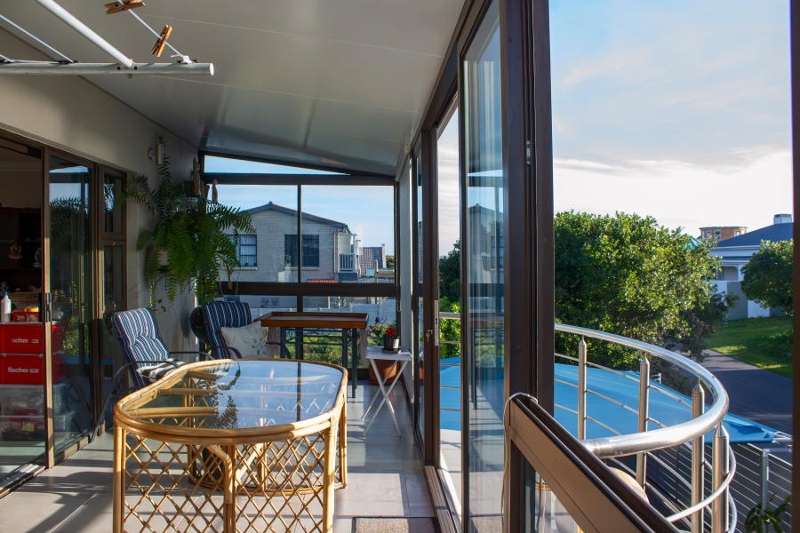 3 Bedroom Property for Sale in De Kelders Western Cape